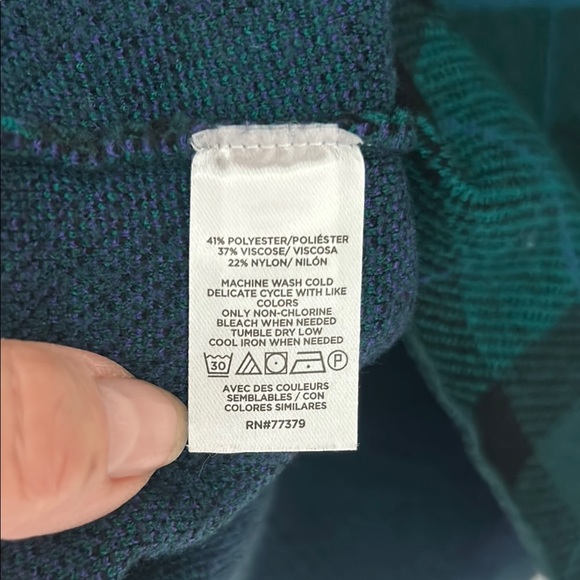 Ann Taylor Mock-neck Green Plaid Ease Sweater with Long Sleeves. EUC - Picture 6 of 6